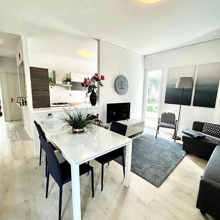 Your Familyapartment In Sirmione Exterior photo