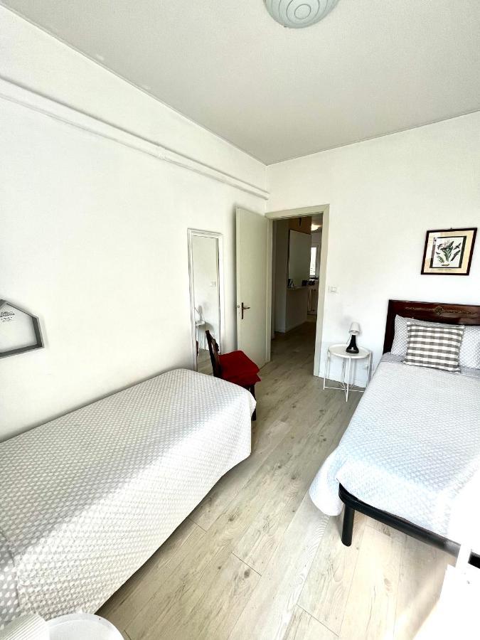 Your Familyapartment In Sirmione Exterior photo