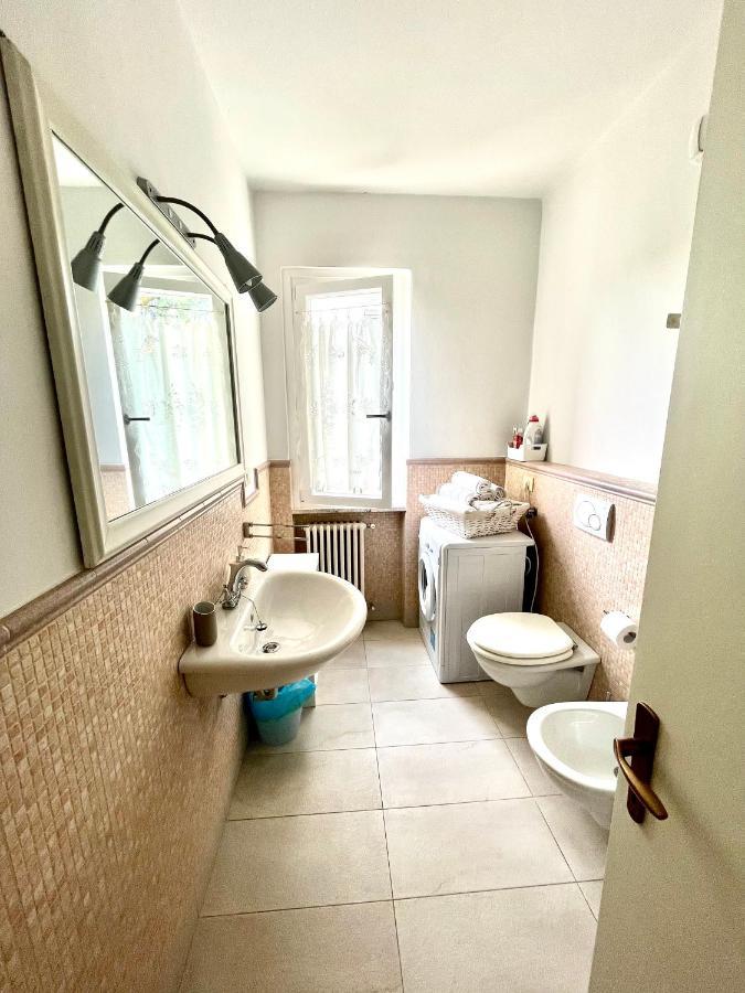 Your Familyapartment In Sirmione Exterior photo