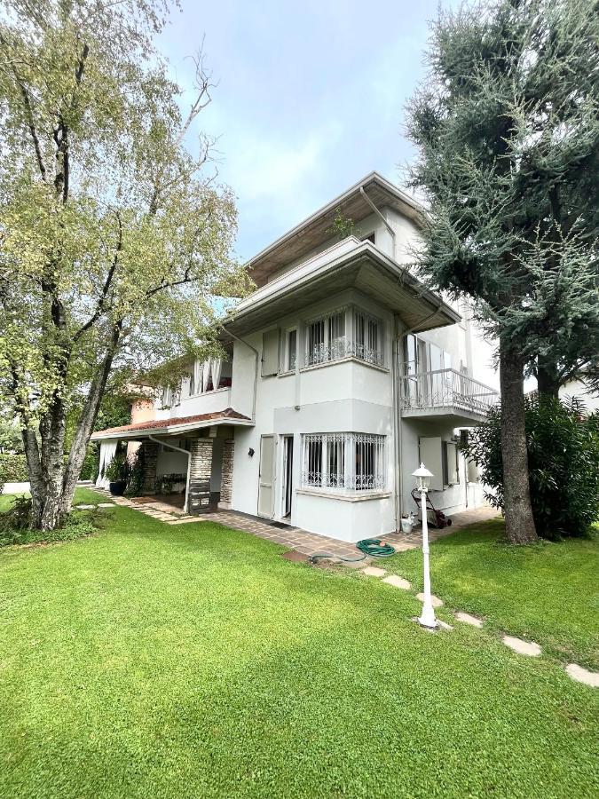 Your Familyapartment In Sirmione Exterior photo