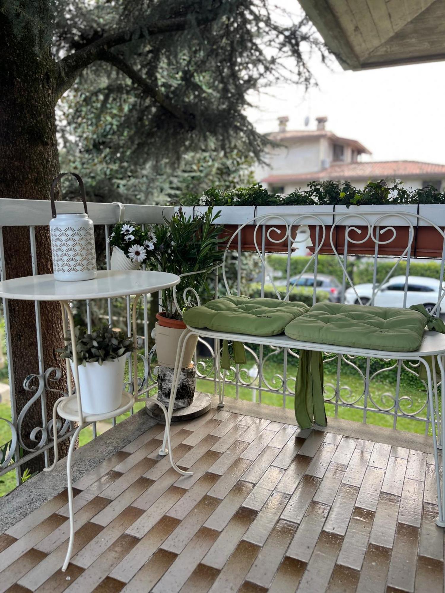 Your Familyapartment In Sirmione Exterior photo