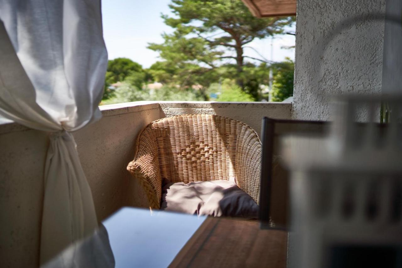 Your Familyapartment In Sirmione Exterior photo